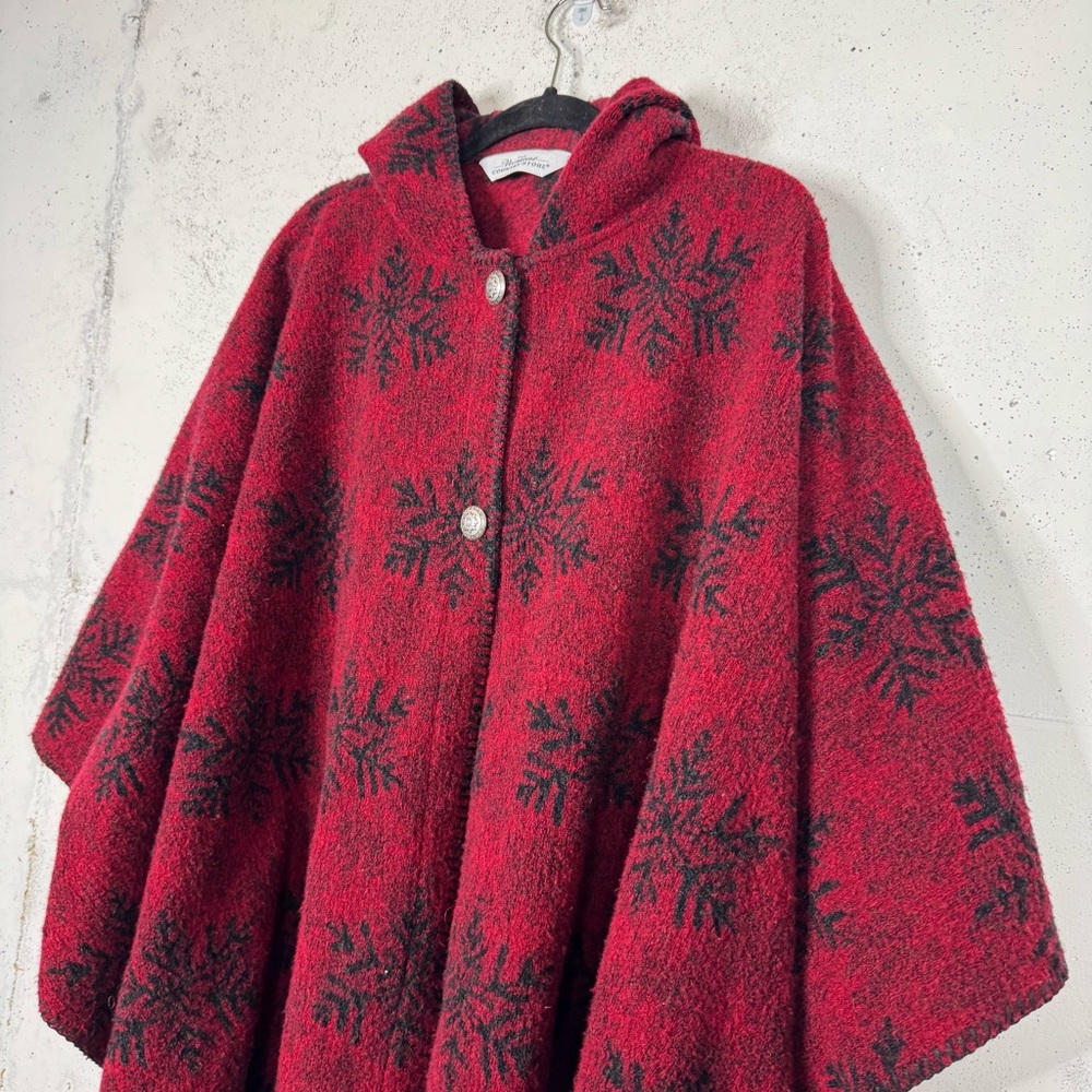 The Vermont Country Store Snowflake Hooded Poncho Cape Shawl Sweater - Picture 3 of 10